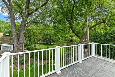 2760 N Hartung Ave, Milwaukee, WI 53210 - Photo 32