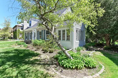 2760 N Hartung Ave, Milwaukee, WI 53210 - Photo 34