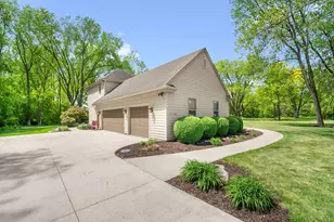 S71W12903 Tess Corners Dr, Muskego, WI 53150 - Photo 26