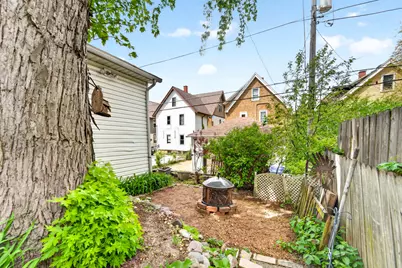 3427 N Cramer St, Milwaukee, WI 53211 - Photo 24