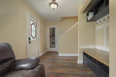 9817  64th St, Kenosha, WI 53142 - Photo 2