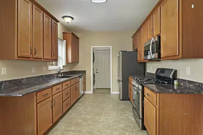 209 E Chestnut St, Salem Lakes, WI 53170 - Photo 4