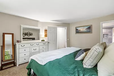 11311 N St James Ln, Mequon, WI 53092 - Photo 18