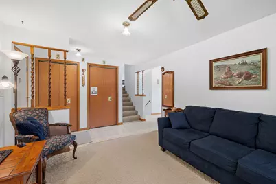 815  Jackson Dr, Cleveland, WI 53015 - Photo 8