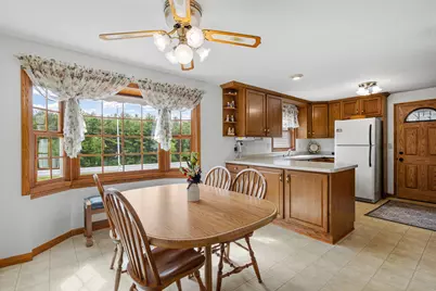 815  Jackson Dr, Cleveland, WI 53015 - Photo 6