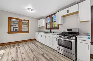 2419 N 53rd St, Milwaukee, WI 53210 - Photo 12