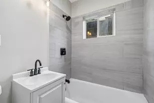 2419 N 53rd St, Milwaukee, WI 53210 - Photo 16