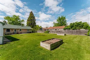 3222 Yorktown St, Racine, WI 53404 - Photo 34