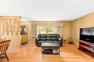 3222 Yorktown St, Racine, WI 53404 - Photo 8