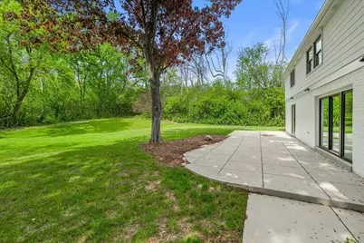 10525 N Fairway Ln, Mequon, WI 53092 - Photo 92