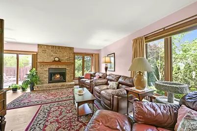 971 S Imperial Dr, Hartland, WI 53029 - Photo 2