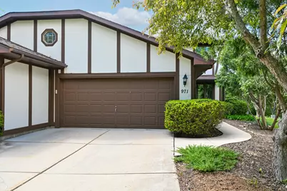 971 S Imperial Dr, Hartland, WI 53029 - Photo 4