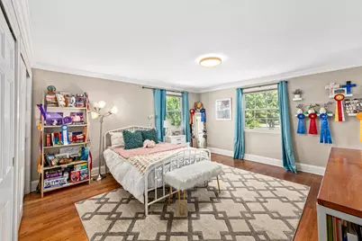 13455  Marquette Ave, Elm Grove, WI 53122 - Photo 34