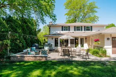 13455  Marquette Ave, Elm Grove, WI 53122 - Photo 46