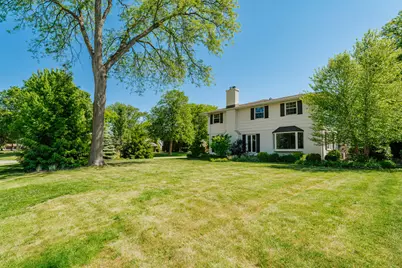 13455  Marquette Ave, Elm Grove, WI 53122 - Photo 48