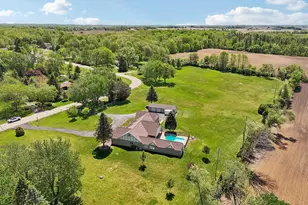 7604 Treeview Dr, Racine, WI 53108 - Photo 76