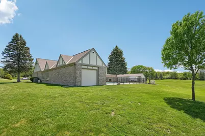 7604  Treeview Dr, Racine, WI 53108 - Photo 82