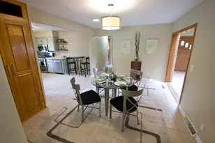 1705 Chapman Dr, Waukesha, WI 53189 - Photo 8