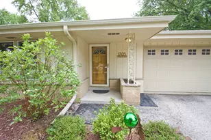 1705 Chapman Dr, Waukesha, WI 53189 - Photo 2