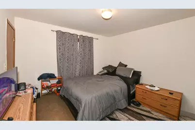 2911 E Vogel Ave, Cudahy, WI 53110 - Photo 28