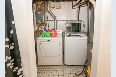 2911 E Vogel Ave, Cudahy, WI 53110 - Photo 22