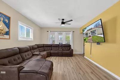 1315  Franklin St, Racine, WI 53403 - Photo 8