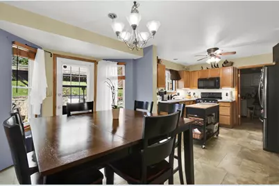 1260  Kennedy Dr, Hartford, WI 53027 - Photo 4