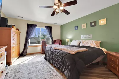 1260  Kennedy Dr, Hartford, WI 53027 - Photo 14