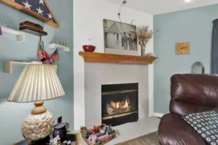 1260 Kennedy Dr, Hartford, WI 53027 - Photo 6