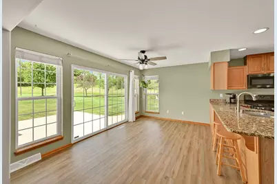 W231N7953  Martin Ct, Sussex, WI 53089 - Photo 10