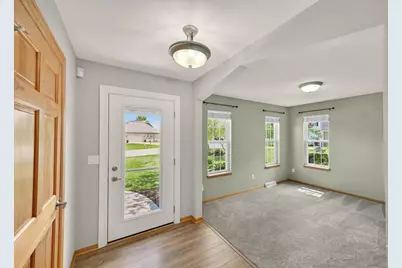 W231N7953  Martin Ct, Sussex, WI 53089 - Photo 2