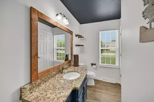 W231N7953 Martin Ct, Sussex, WI 53089 - Photo 20