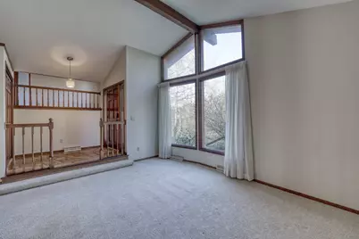 1545  Constitution Dr, Brookfield, WI 53045 - Photo 6