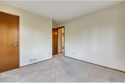 1545  Constitution Dr, Brookfield, WI 53045 - Photo 36