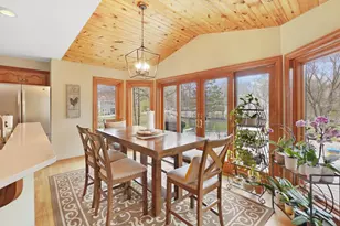 906 Scenic Heights Dr, Delafield, WI 53018 - Photo 12