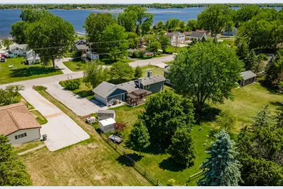 25326 W Loomis Rd, Racine, WI 53185 - Photo 38