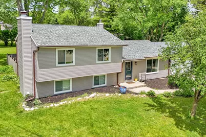 W233N6477  Kneiske Dr, Sussex, WI 53089 - Photo 30