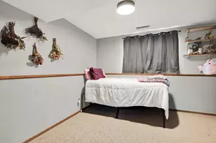 W233N6477 Kneiske Dr, Sussex, WI 53089 - Photo 18