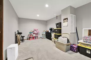 W233N6477 Kneiske Dr, Sussex, WI 53089 - Photo 20