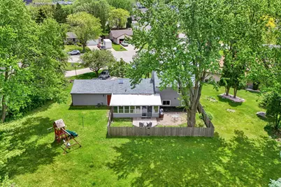 W233N6477  Kneiske Dr, Sussex, WI 53089 - Photo 6
