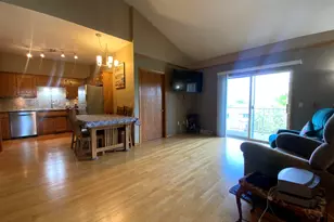 1807 Ridgeway Dr, De Pere, WI 54115 - Photo 6