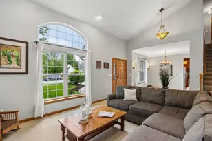 3622 Applewood Dr, Waukesha, WI 53189 - Photo 6