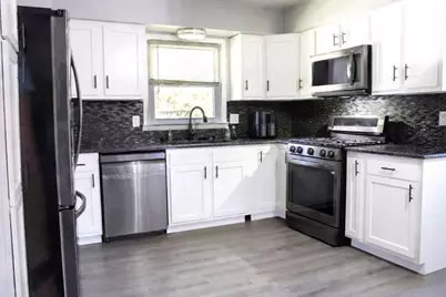 4219 N 72nd St, Milwaukee, WI 53216 - Photo 2