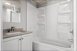 313 8th Ave, Onalaska, WI 54650 - Photo 10