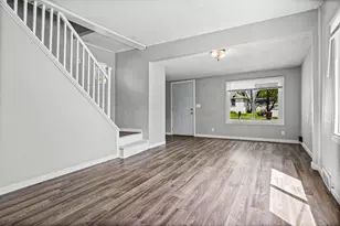 313 8th Ave, Onalaska, WI 54650 - Photo 2