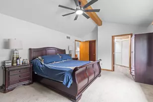 9201 W County Line Rd, Milwaukee, WI 53224 - Photo 16