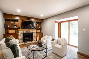 1825 Wolf Rd, Waukesha, WI 53186 - Photo 16