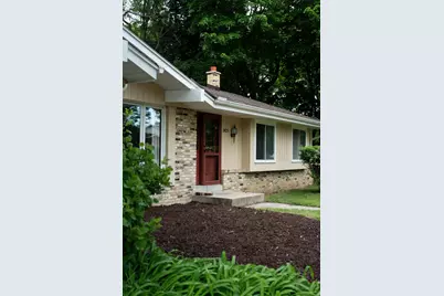 1825  Wolf Rd, Waukesha, WI 53186 - Photo 38