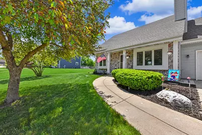 9013 S 26th St, Oak Creek, WI 53154 - Photo 10