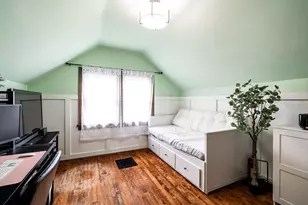 2741 S Delaware Ave, Milwaukee, WI 53207 - Photo 16
